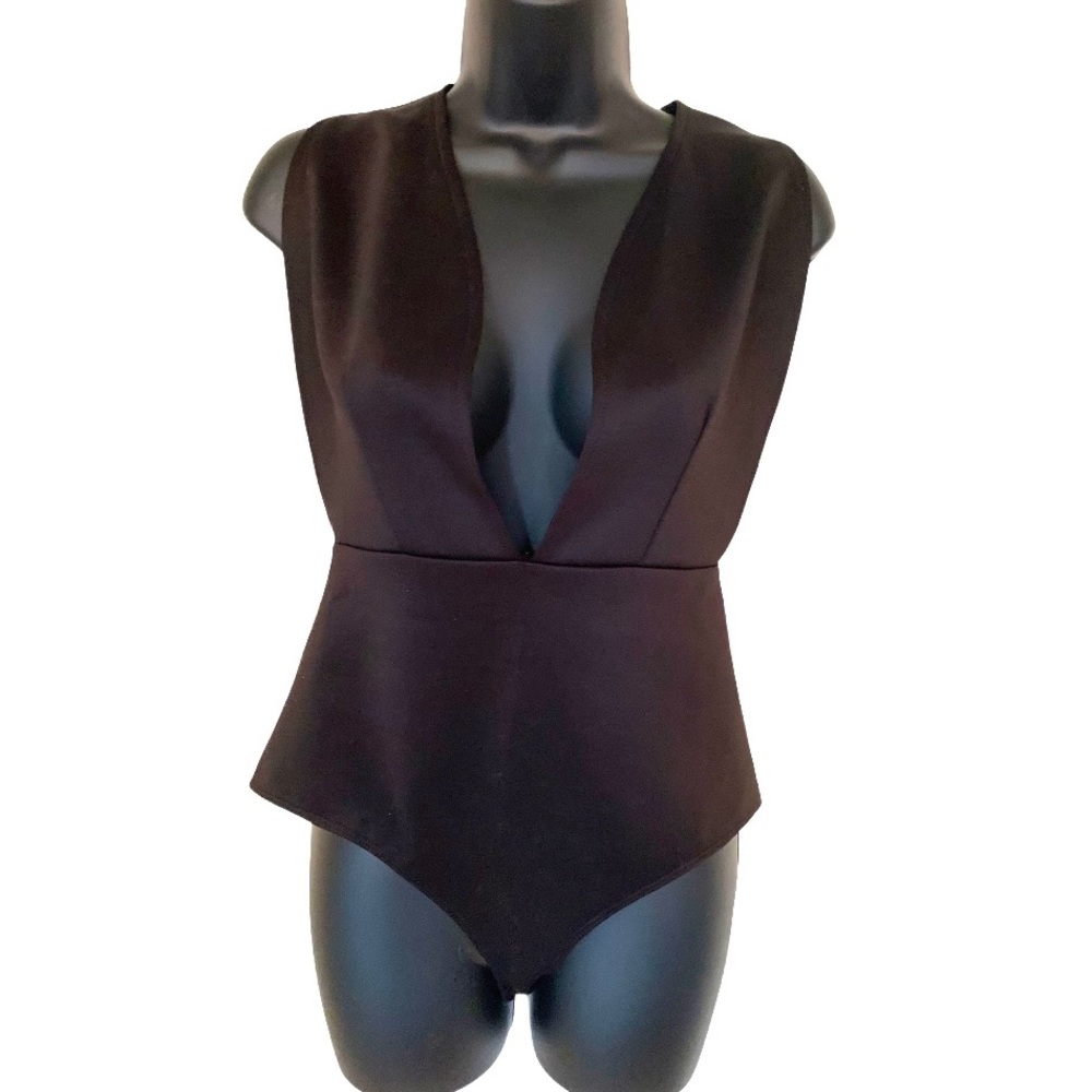 Black Sleeveless Bodysuit